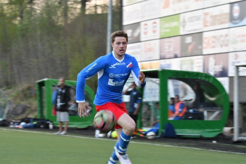 A-laget blåste serievinnerne av banen